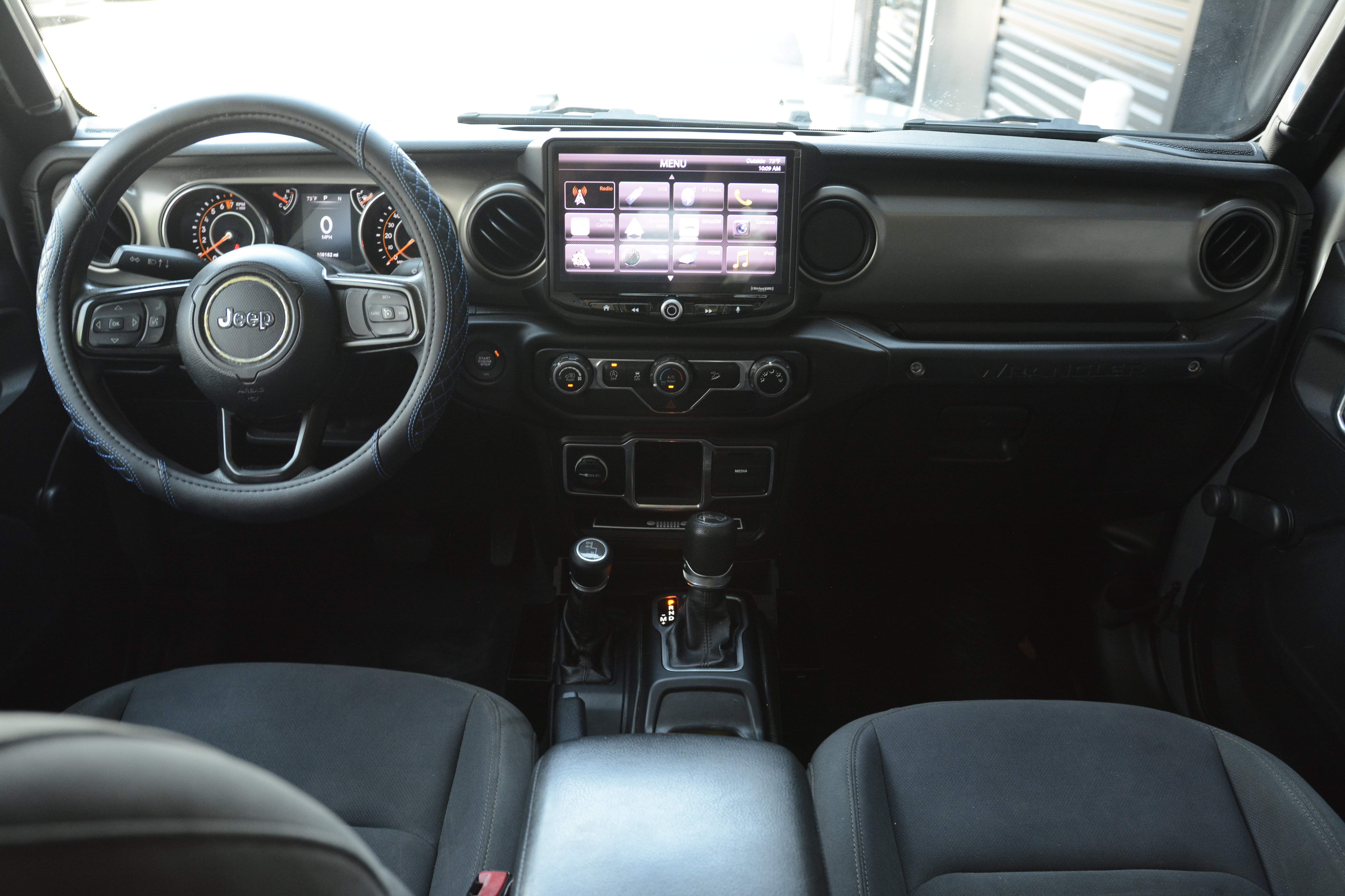 Used 2018 Jeep Wrangler Unlimited Sport AWD/4WD image 12