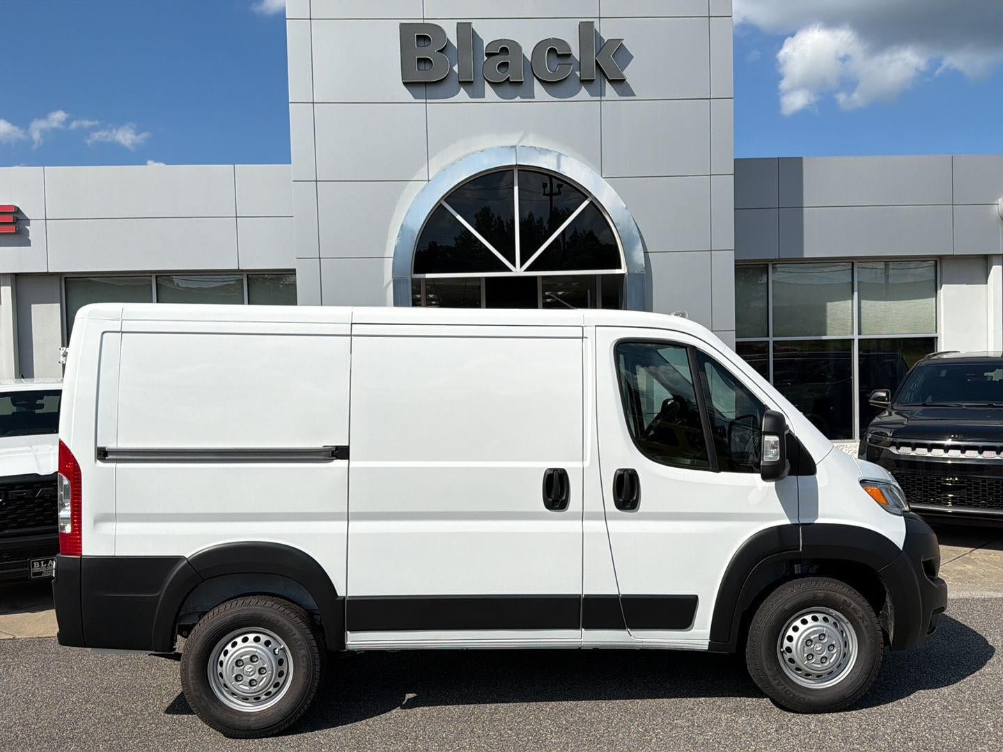 New 2026 RAM ProMaster 1500 w/ Convenience Group FWD image 3