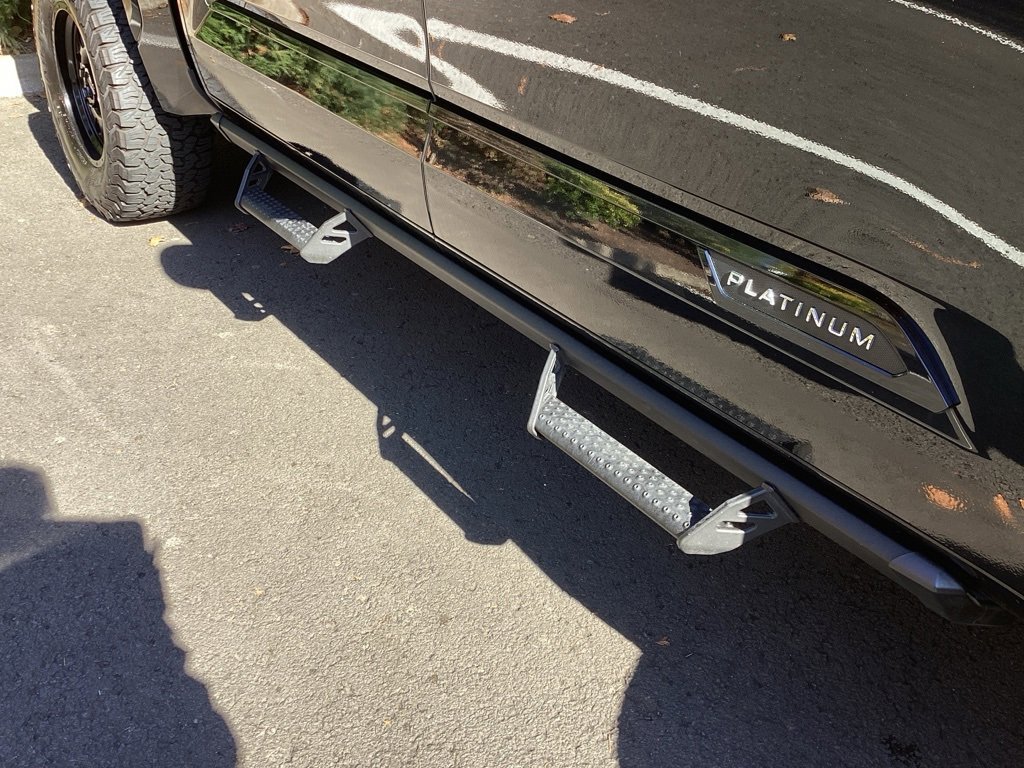 Used 2023 Toyota Tundra Platinum image 10