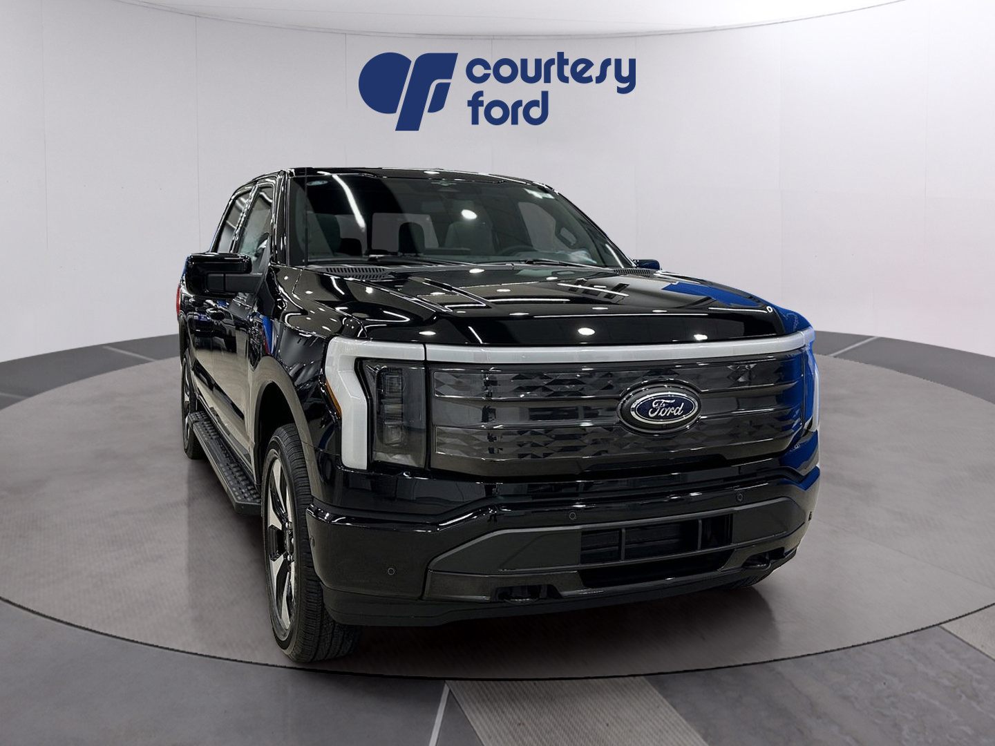 New 2023 Ford F150 Lightning Platinum