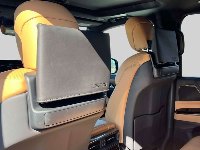Used 2023 Lexus LX 600 4WD w/ Accessory Package (Z1) image 19