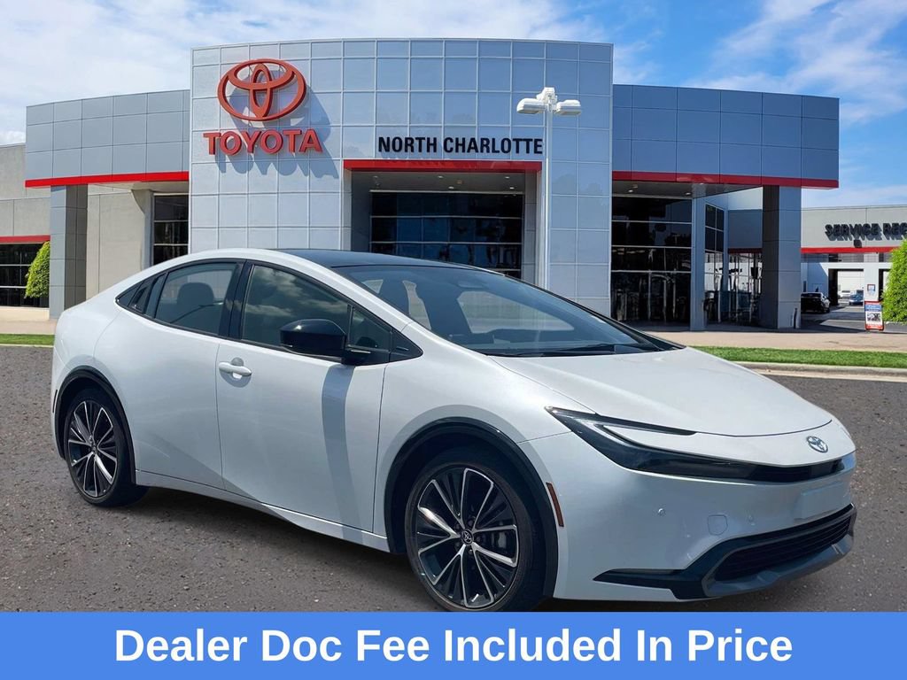 Used 2023 Toyota Prius FWD image 1