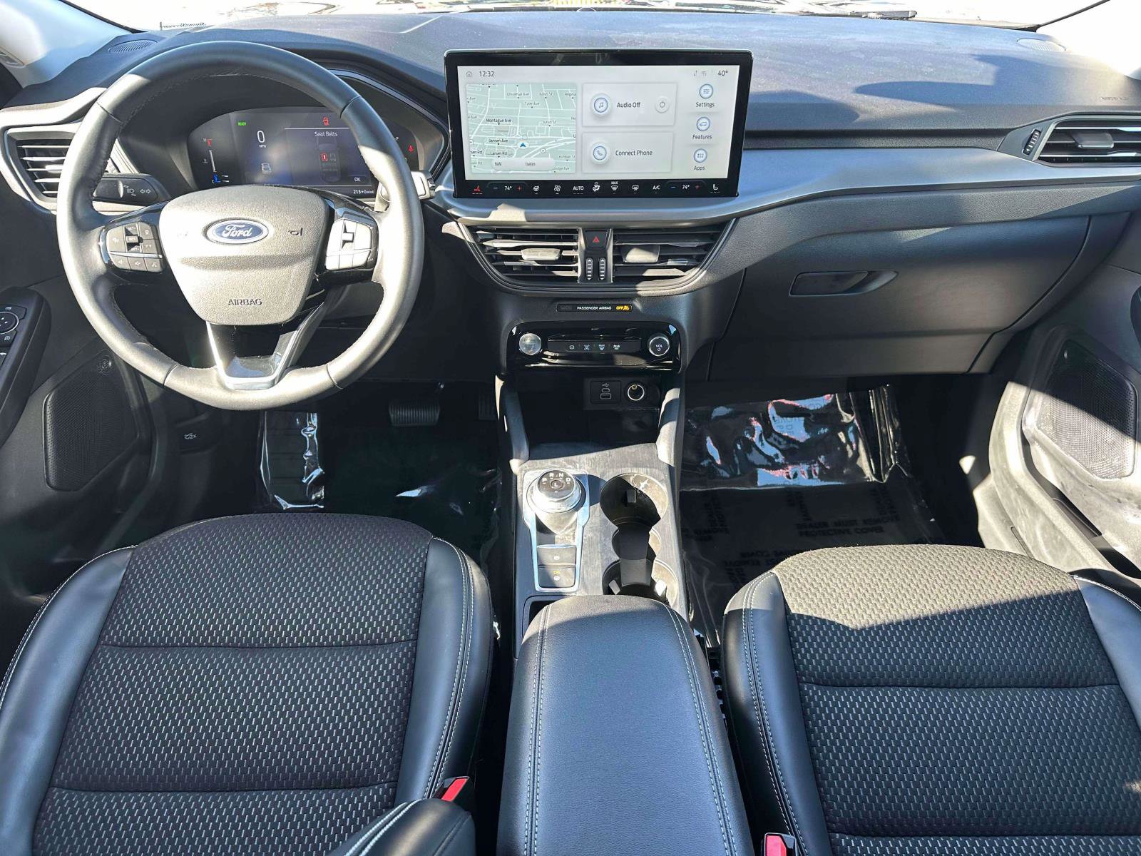 Used 2024 Ford Escape SE image 12