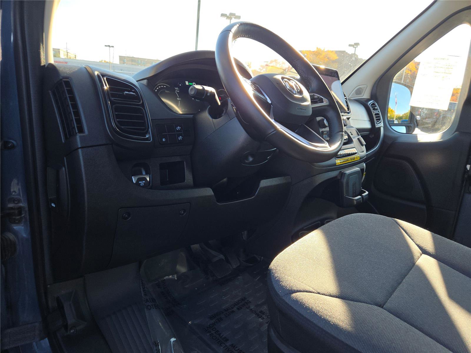 Used 2024 RAM ProMaster 3500 image 22