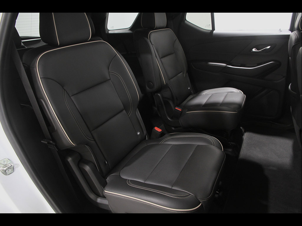 Certified 2022 Chevrolet Traverse Premier FWD image 20