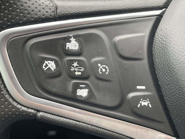 Used 2023 Chevrolet Malibu LT FWD image 23