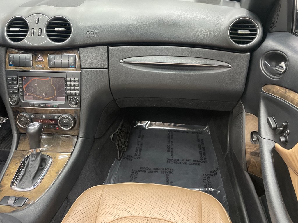 Used 2009 Mercedes-Benz CLK 550 Cabriolet image 40