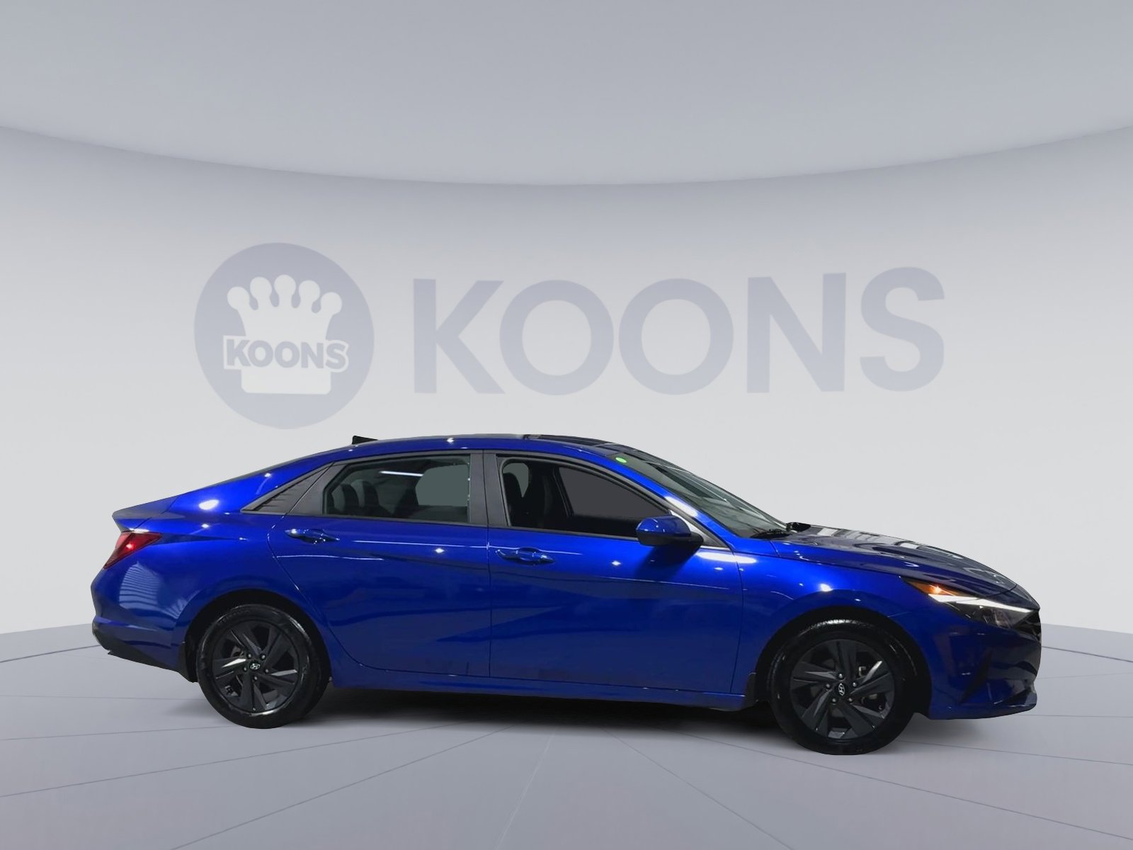 Used 2023 Hyundai Elantra SEL image 4