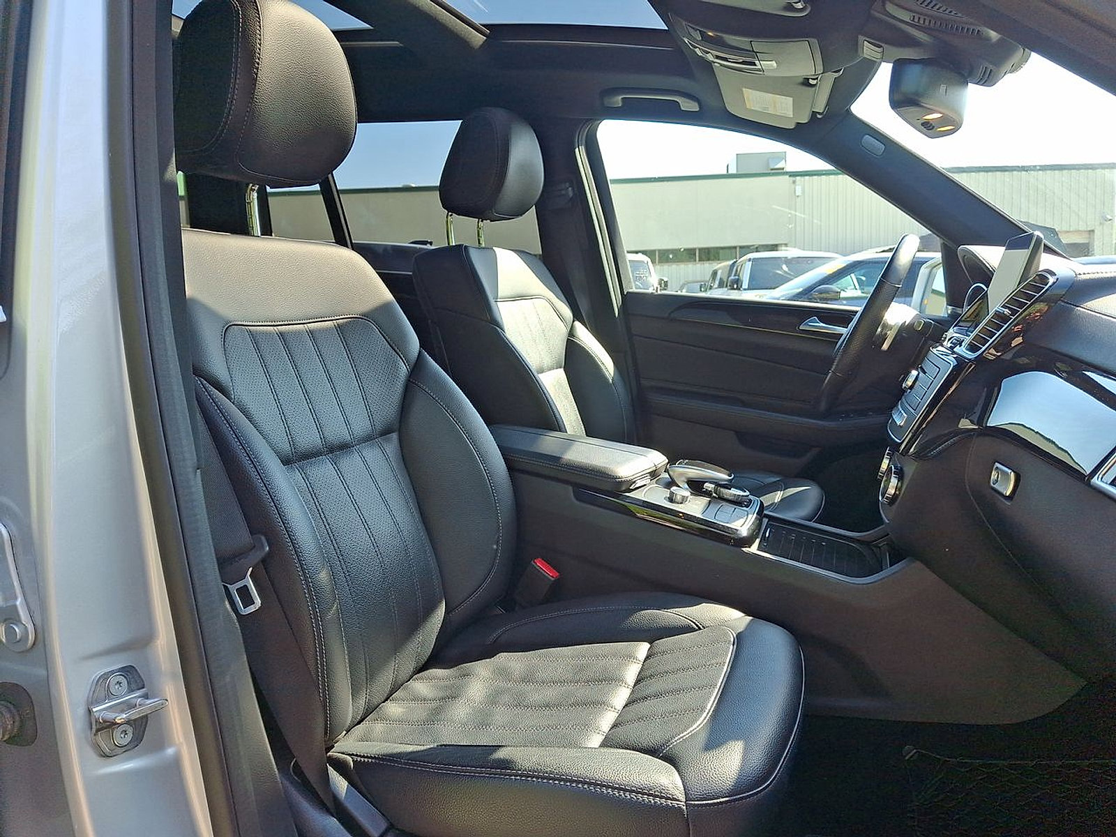 Used 2019 Mercedes-Benz GLS 450 4MATIC image 31