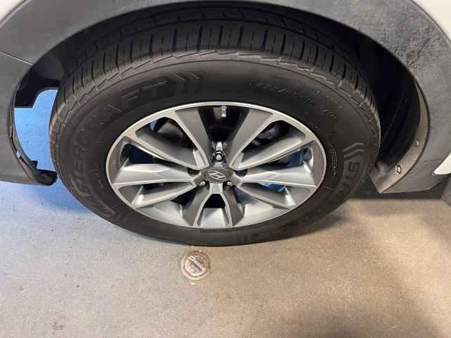 Used 2017 Hyundai Santa Fe SE image 28