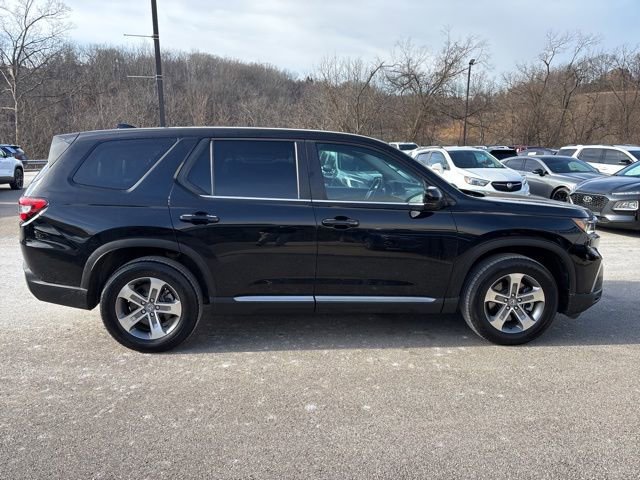 Used 2023 Honda Pilot EX-L image 6