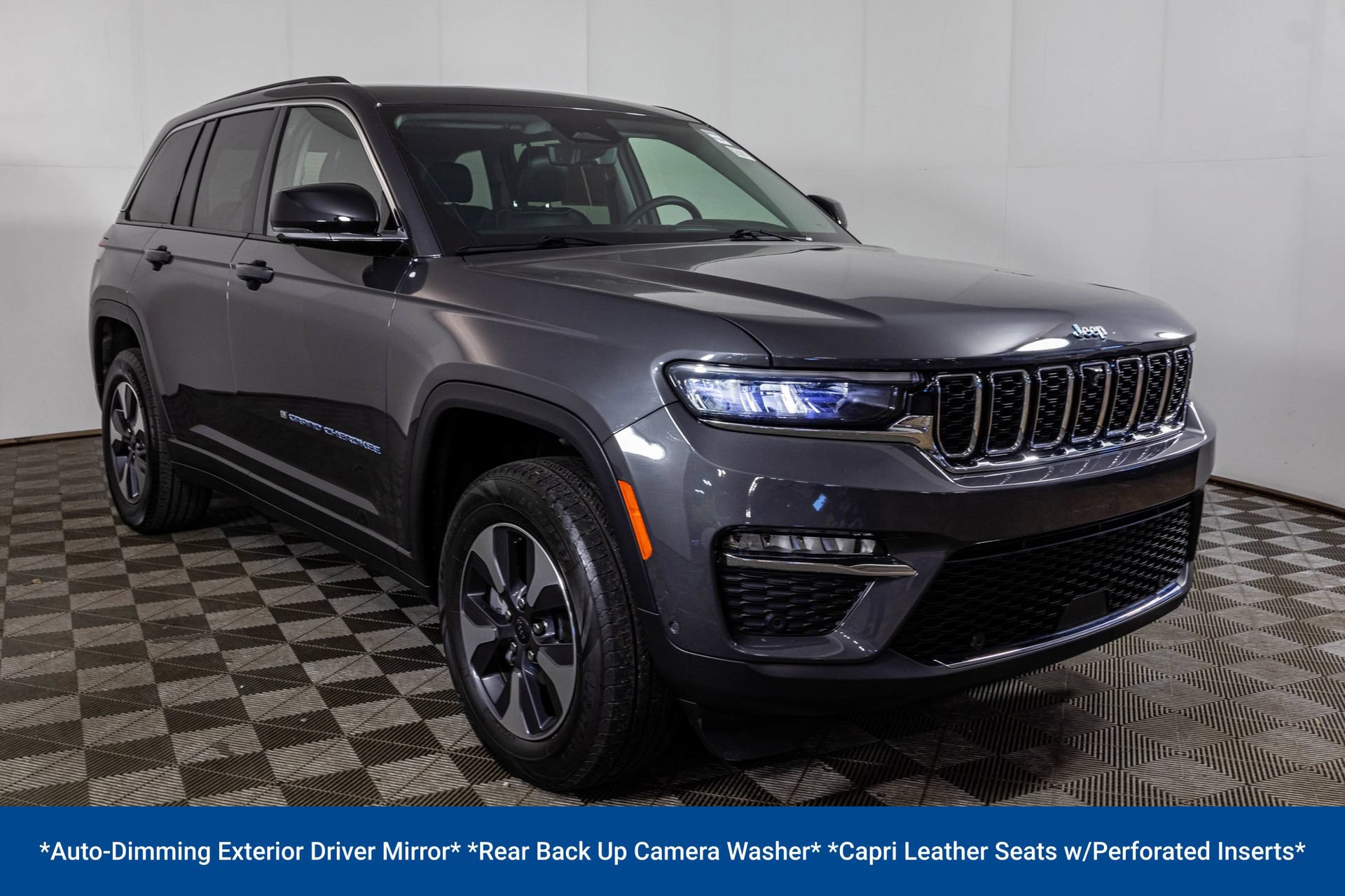 Used 2022 Jeep Grand Cherokee Limited 4xe w/ Luxury Tech Group II AWD/4WD image 18