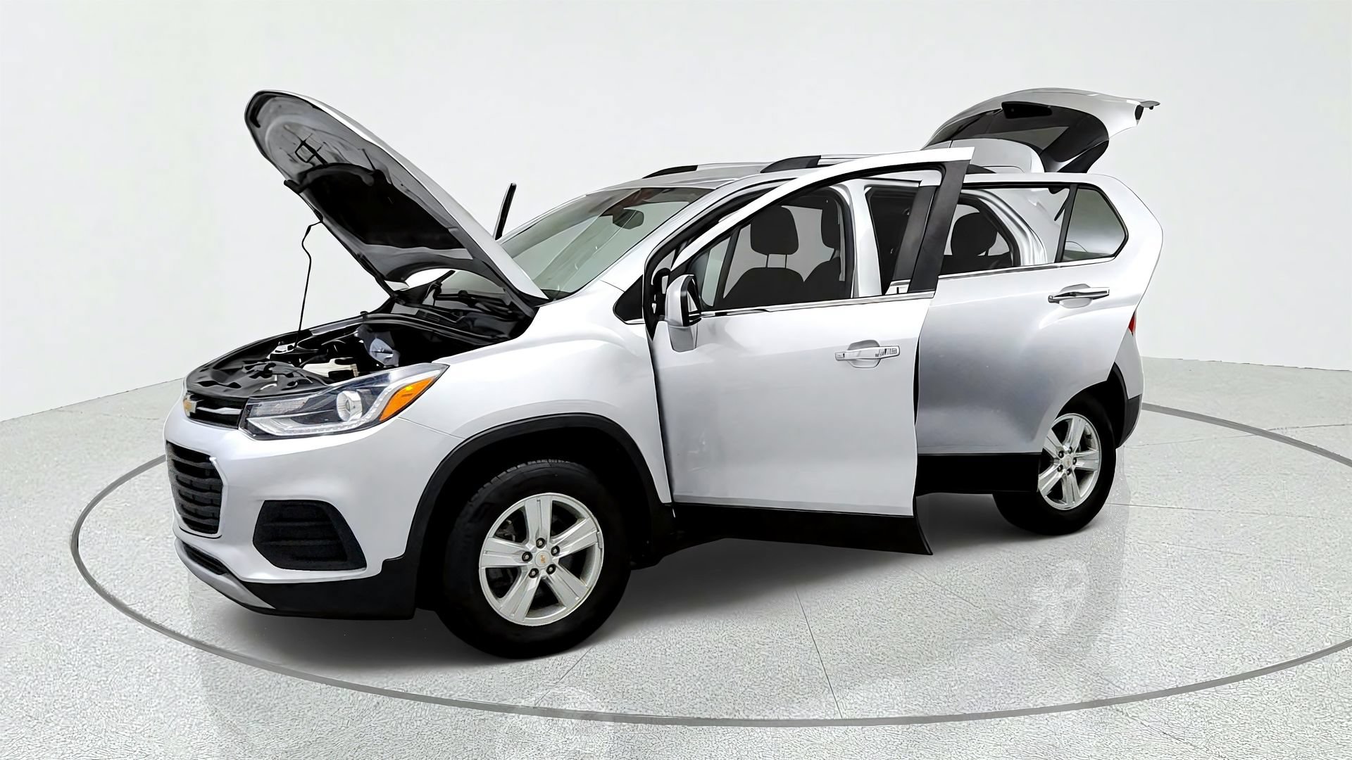 Certified 2019 Chevrolet Trax LT w/ LT Convenience Package AWD/4WD image 9