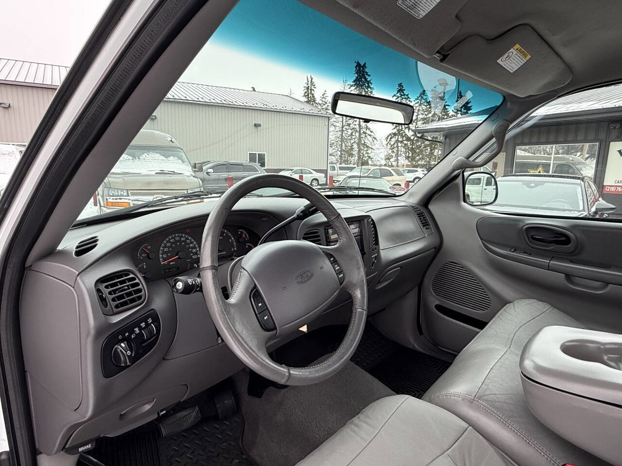 Used 1999 Ford F150 Lariat AWD/4WD image 14
