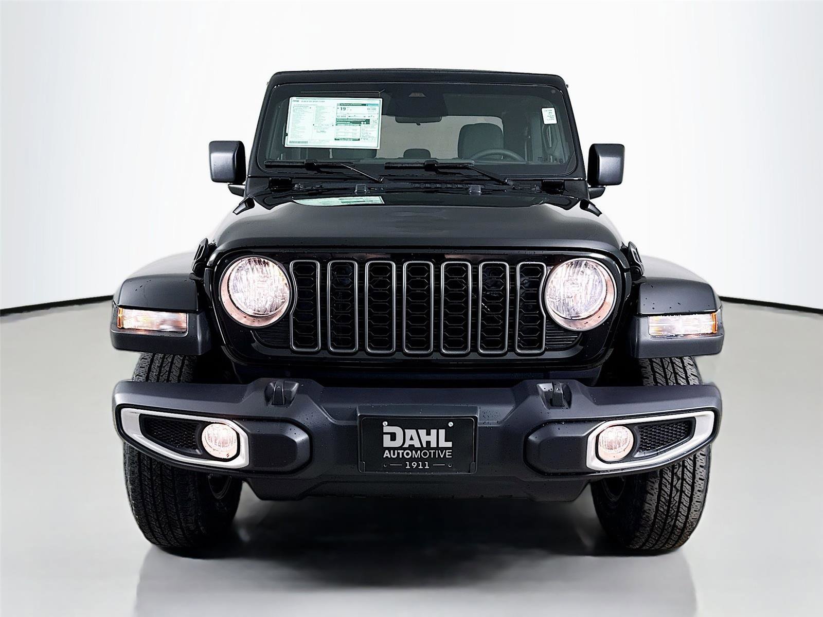 New 2026 Jeep Gladiator Sport image 2