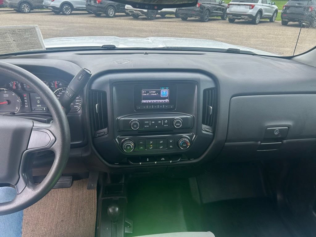 Used 2015 Chevrolet Silverado 1500 W/T w/ WT Convenience Package AWD/4WD image 12