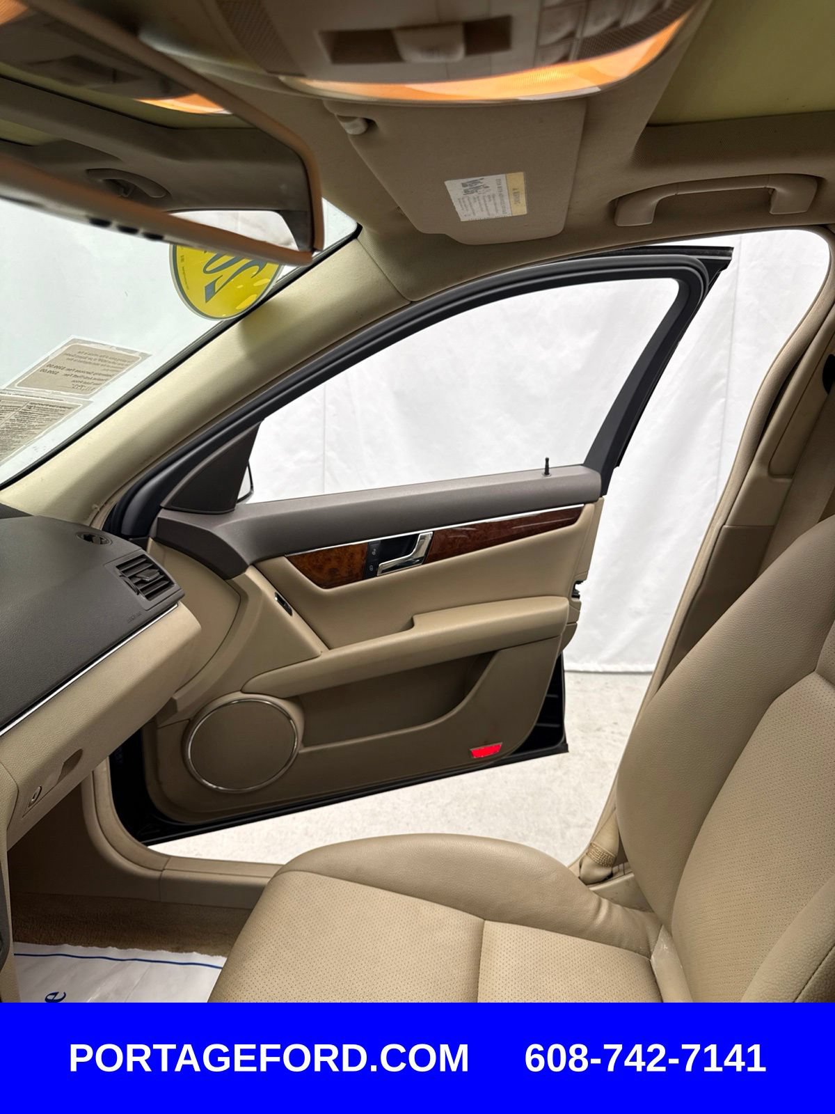 Used 2011 Mercedes-Benz C 300 4MATIC Sedan image 18