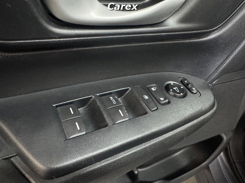 Used 2019 Honda CR-V LX image 28