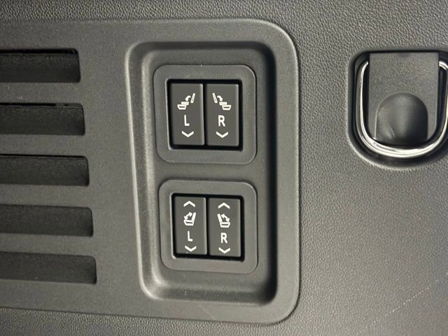 New 2026 Buick Enclave Sport Touring w/ Power Package image 12