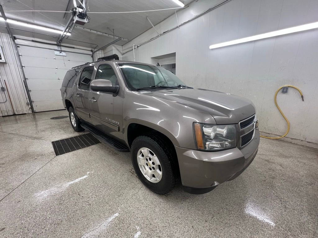 Used 2012 Chevrolet Suburban LT w/ Luxury Package image 3