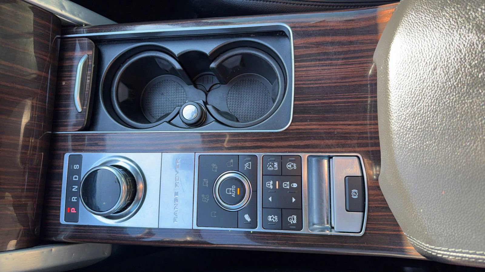 Used 2017 Land Rover Range Rover image 37