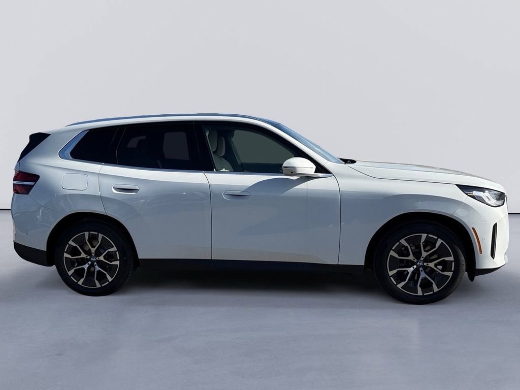 New 2026 BMW X3 xDrive30 w/ Premium Package image 2