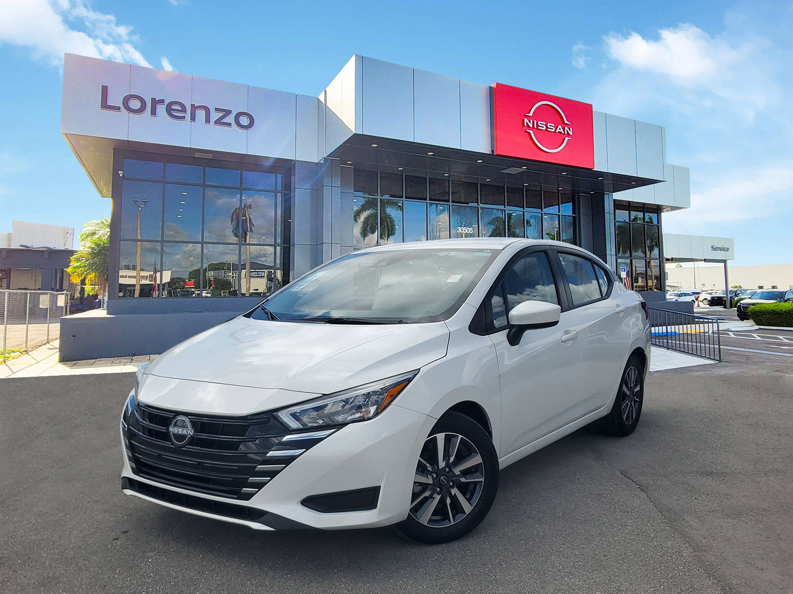 Certified 2025 Nissan Versa SV image 1