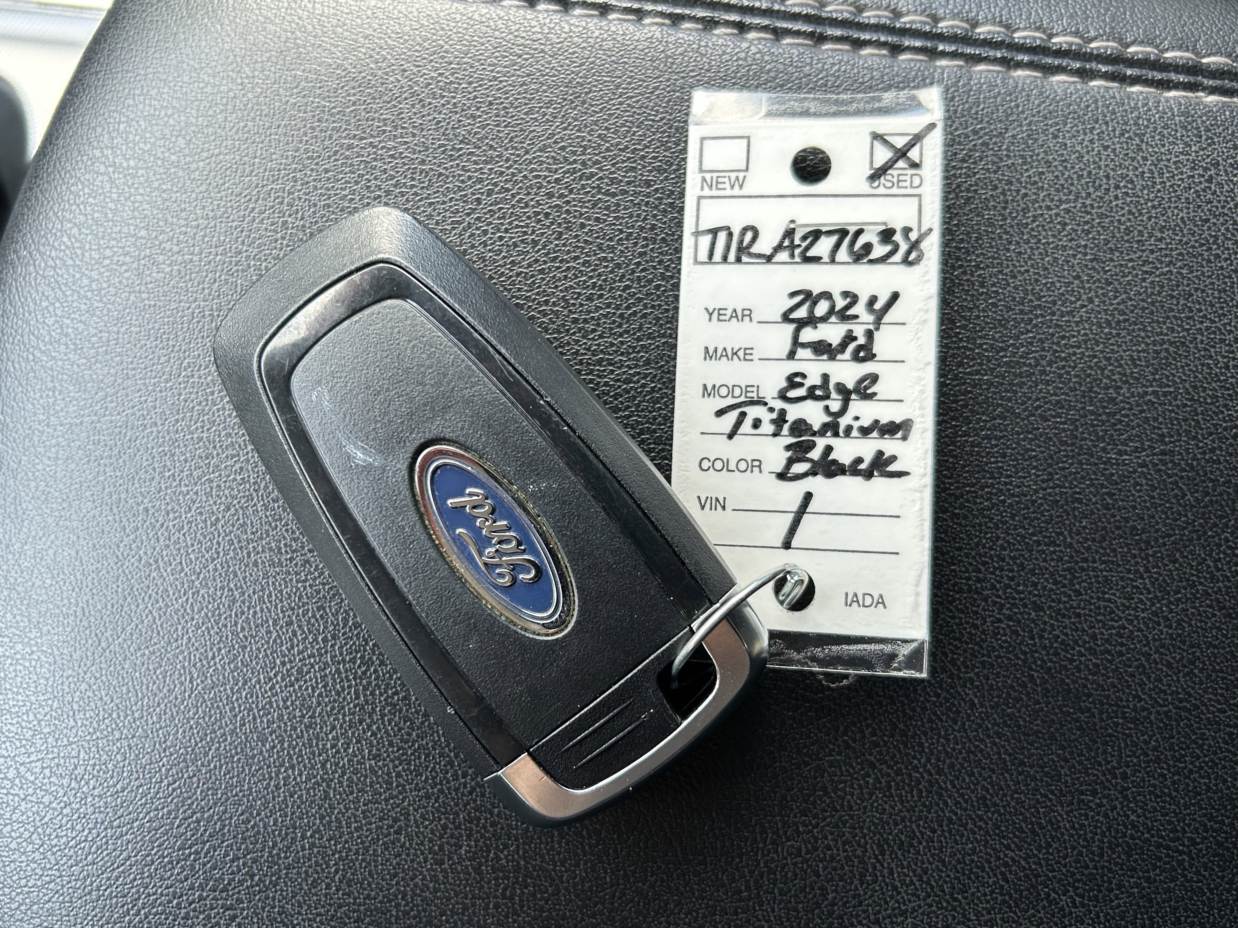 Used 2024 Ford Edge Titanium image 38