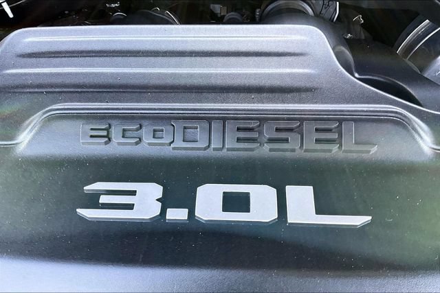 Used 2022 RAM 1500 Limited w/ Night Edition AWD/4WD image 32