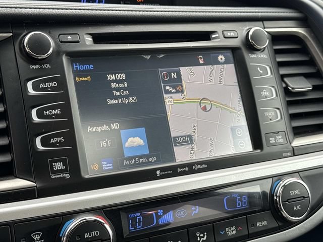 Used 2018 Toyota Highlander Limited AWD/4WD image 11