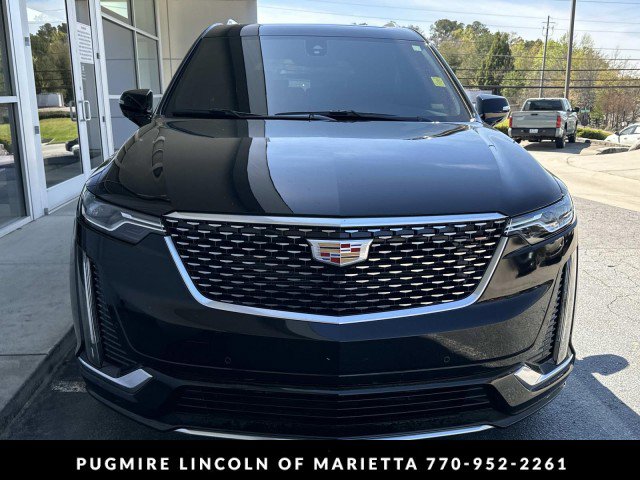 Used 2025 Cadillac XT6 Luxury image 2