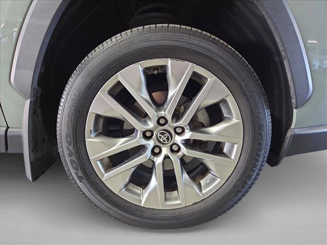 Used 2022 Toyota RAV4 XLE Premium FWD image 21