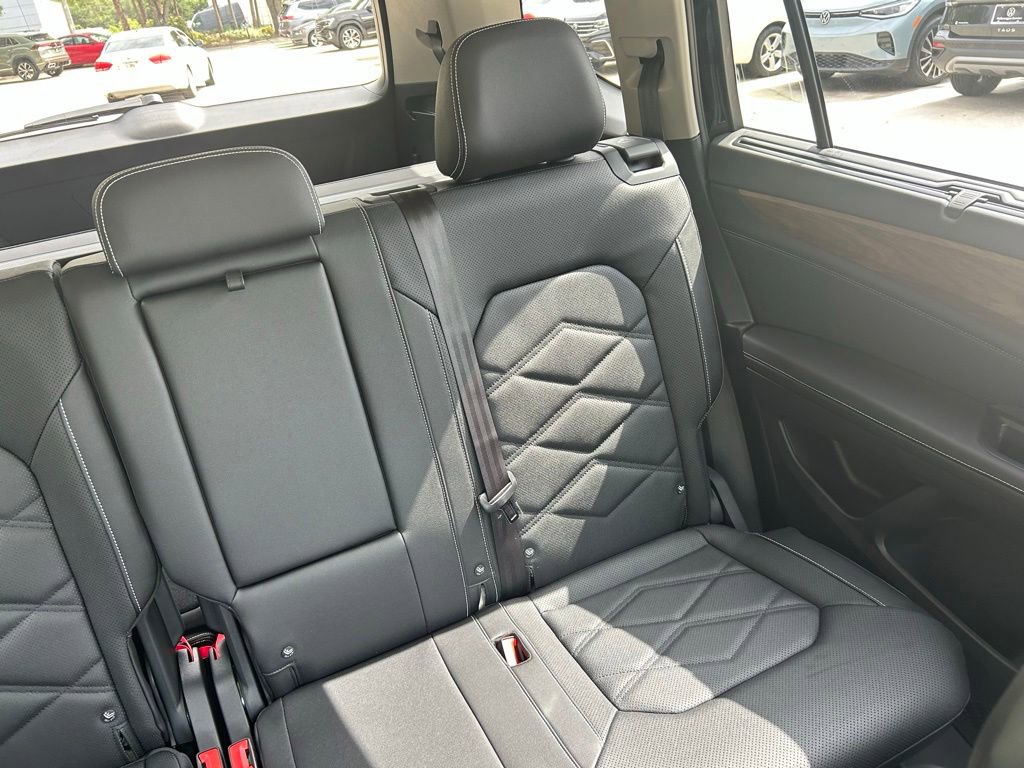 New 2026 Volkswagen Atlas SE FWD image 14