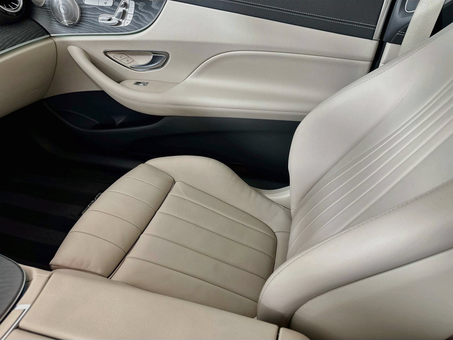 Used 2023 Mercedes-Benz E 450 4MATIC Coupe image 26