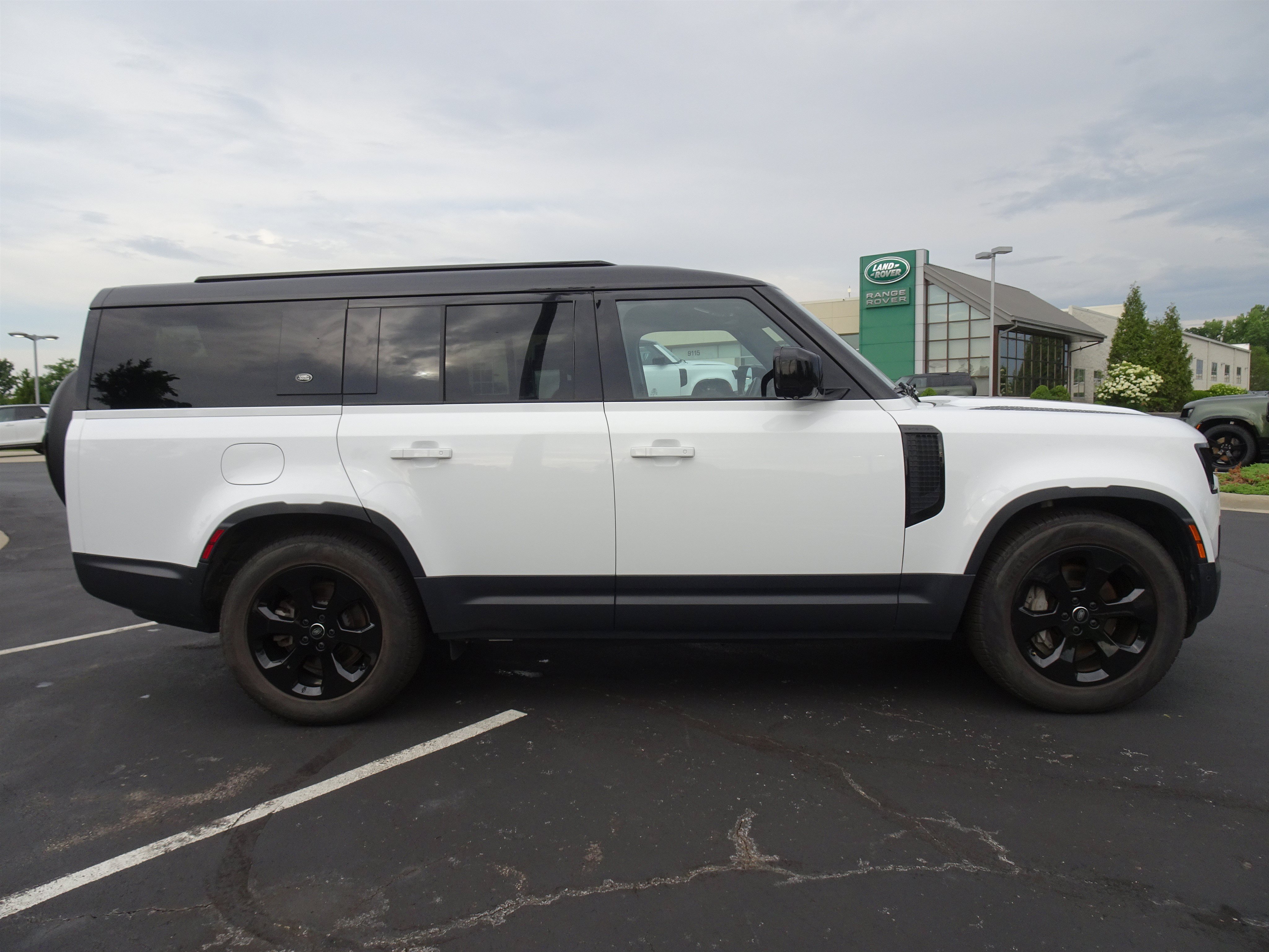 Certified 2024 Land Rover Defender 130 S AWD/4WD image 11