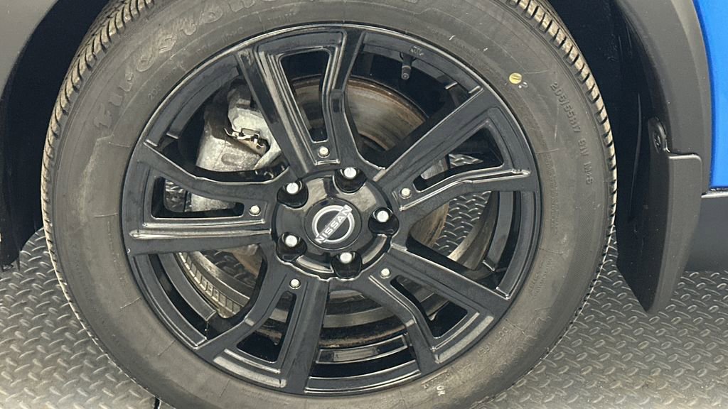 Certified 2022 Nissan Kicks SV image 17