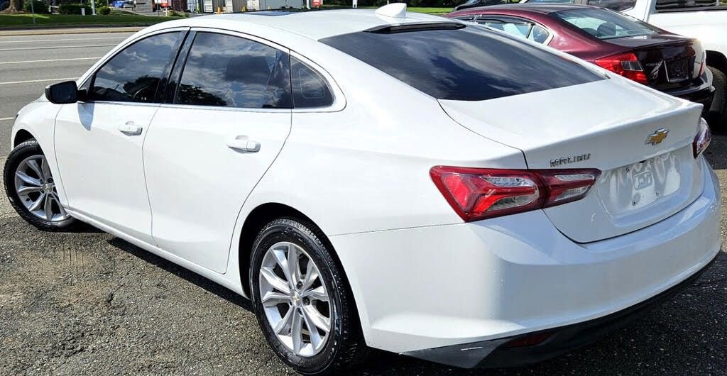 Used 2019 Chevrolet Malibu LT image 4