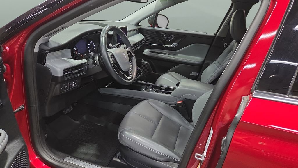 Used 2021 Lincoln Corsair FWD image 9