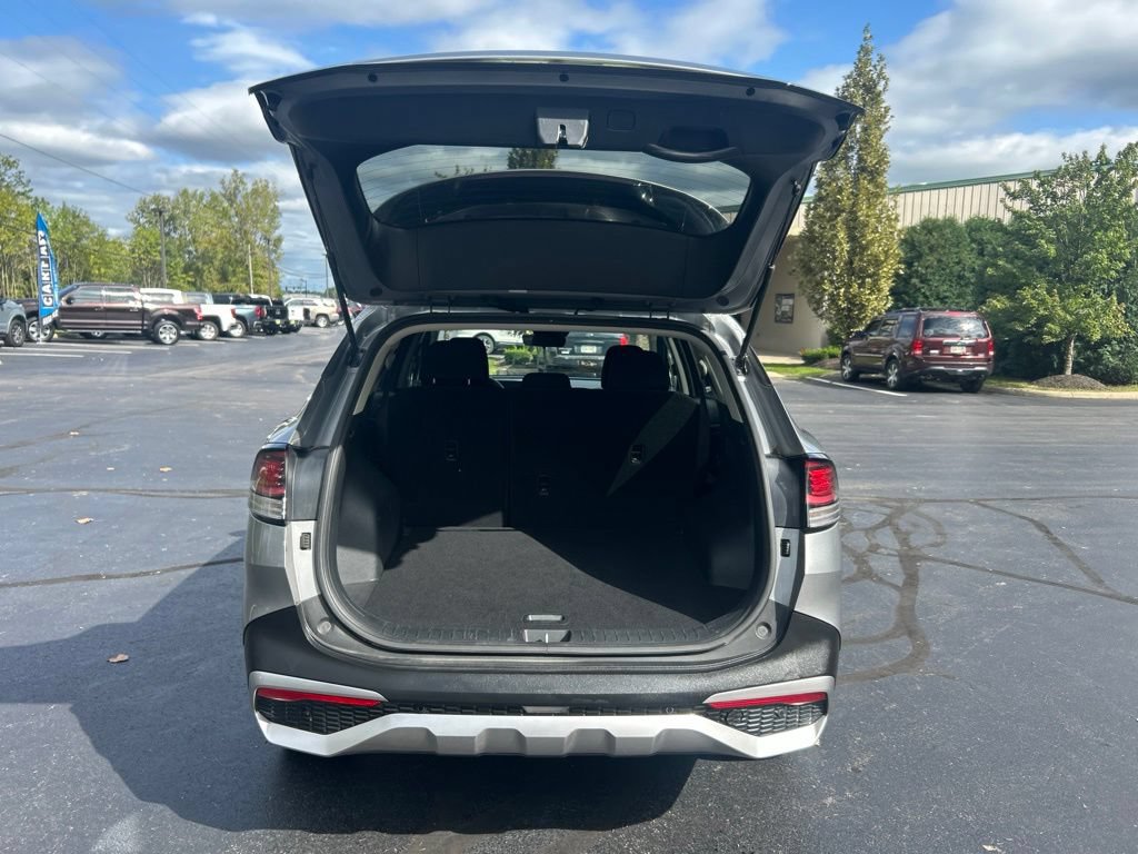 Used 2024 Kia Sportage LX FWD image 28
