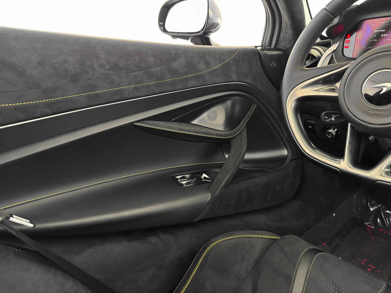 New 2026 McLaren 750S Spider RWD image 26