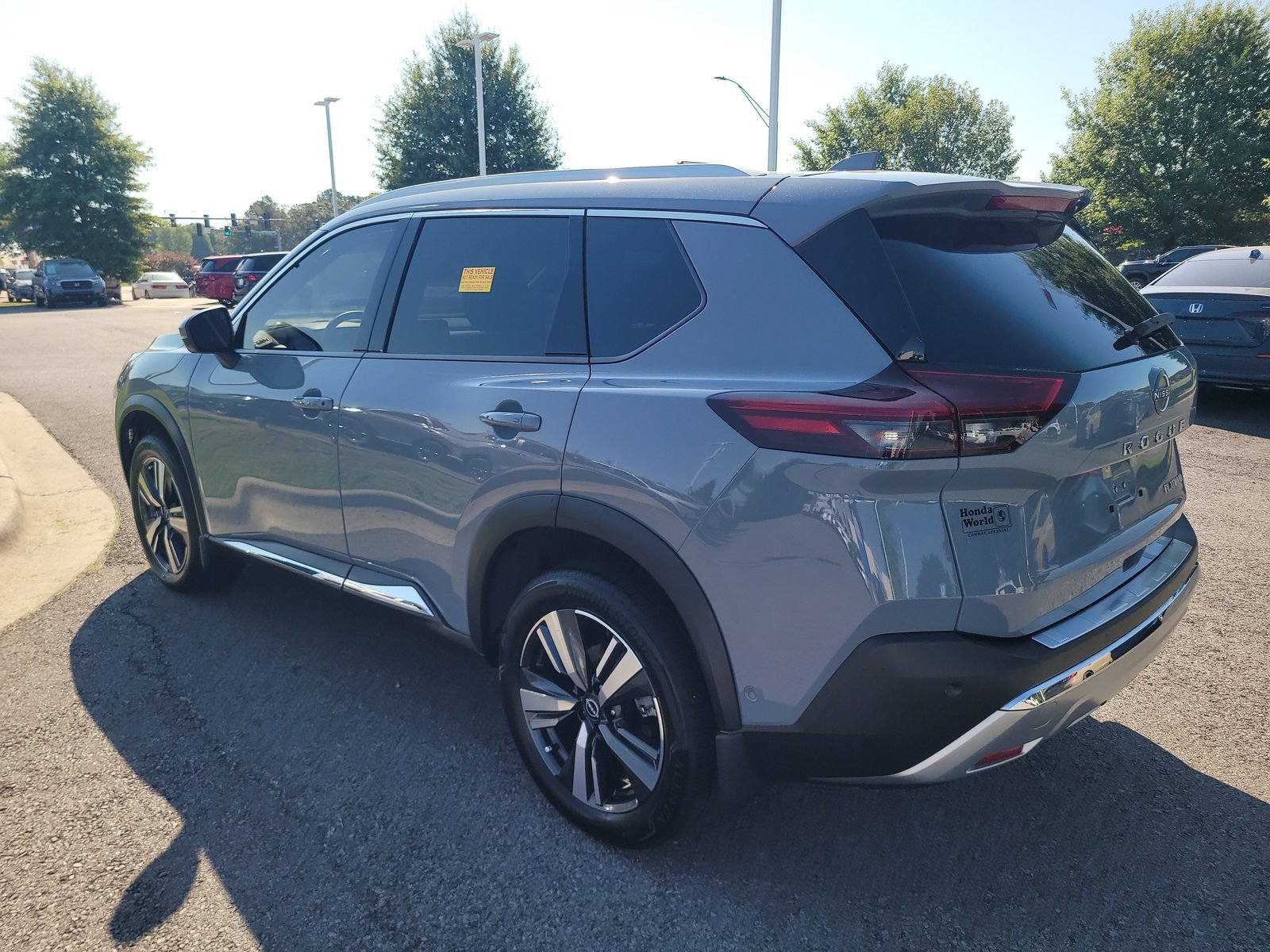 Used 2023 Nissan Rogue Platinum w/ Platinum Premium Package FWD image 5