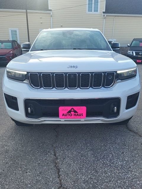 Used 2023 Jeep Grand Cherokee Overland w/ Advanced Protech Group III image 28