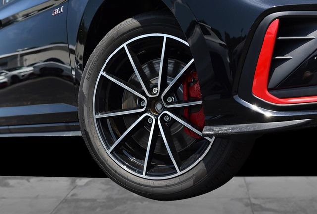 New 2026 Volkswagen Jetta GLI Autobahn FWD image 3
