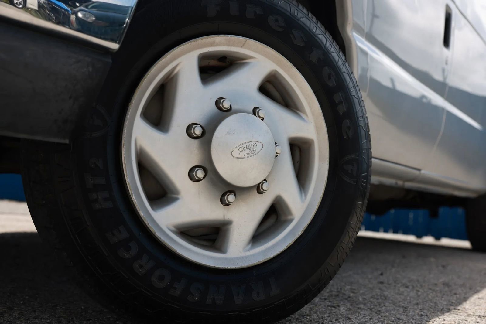Used 2008 Ford E-150 and Econoline 150 Wagon RWD image 26