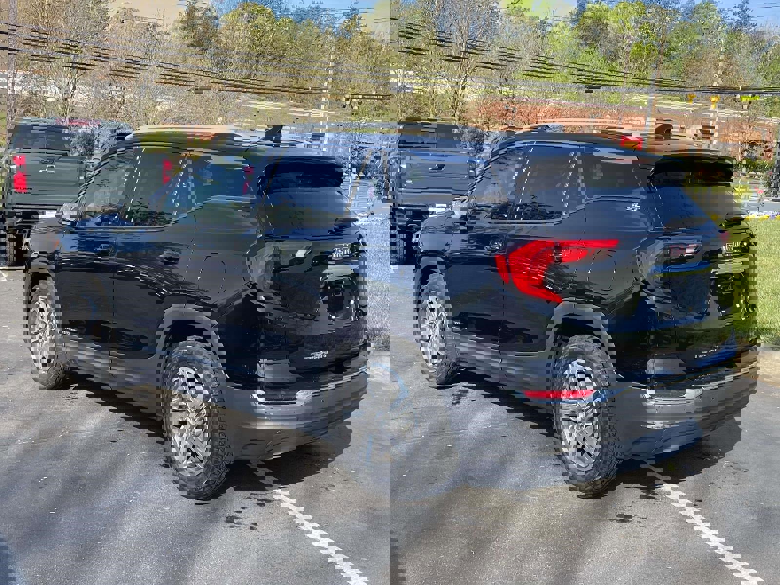 Used 2021 GMC Terrain SLT w/ LPO, Floor Liner Package image 7