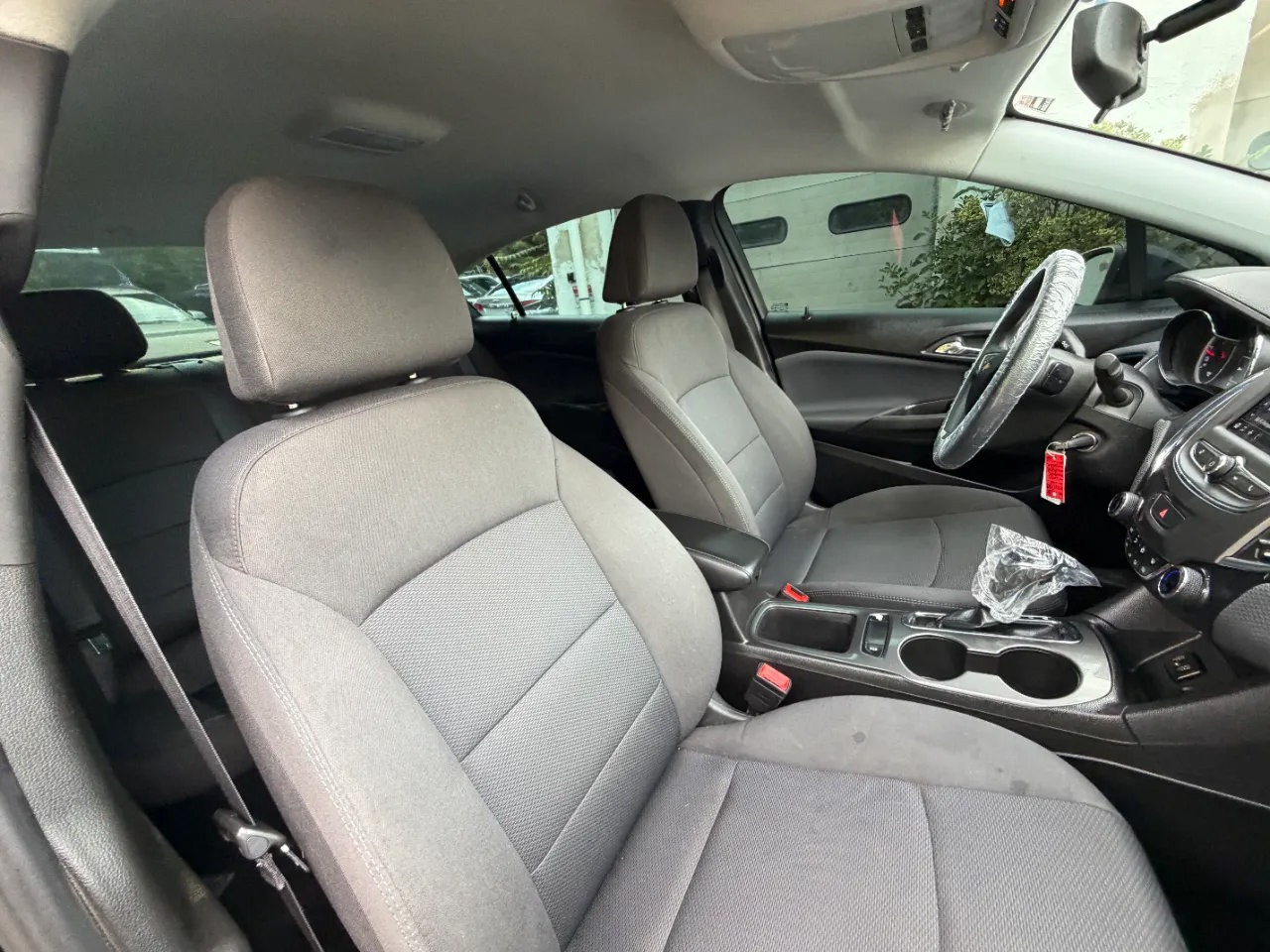 Used 2019 Chevrolet Cruze LT FWD image 37