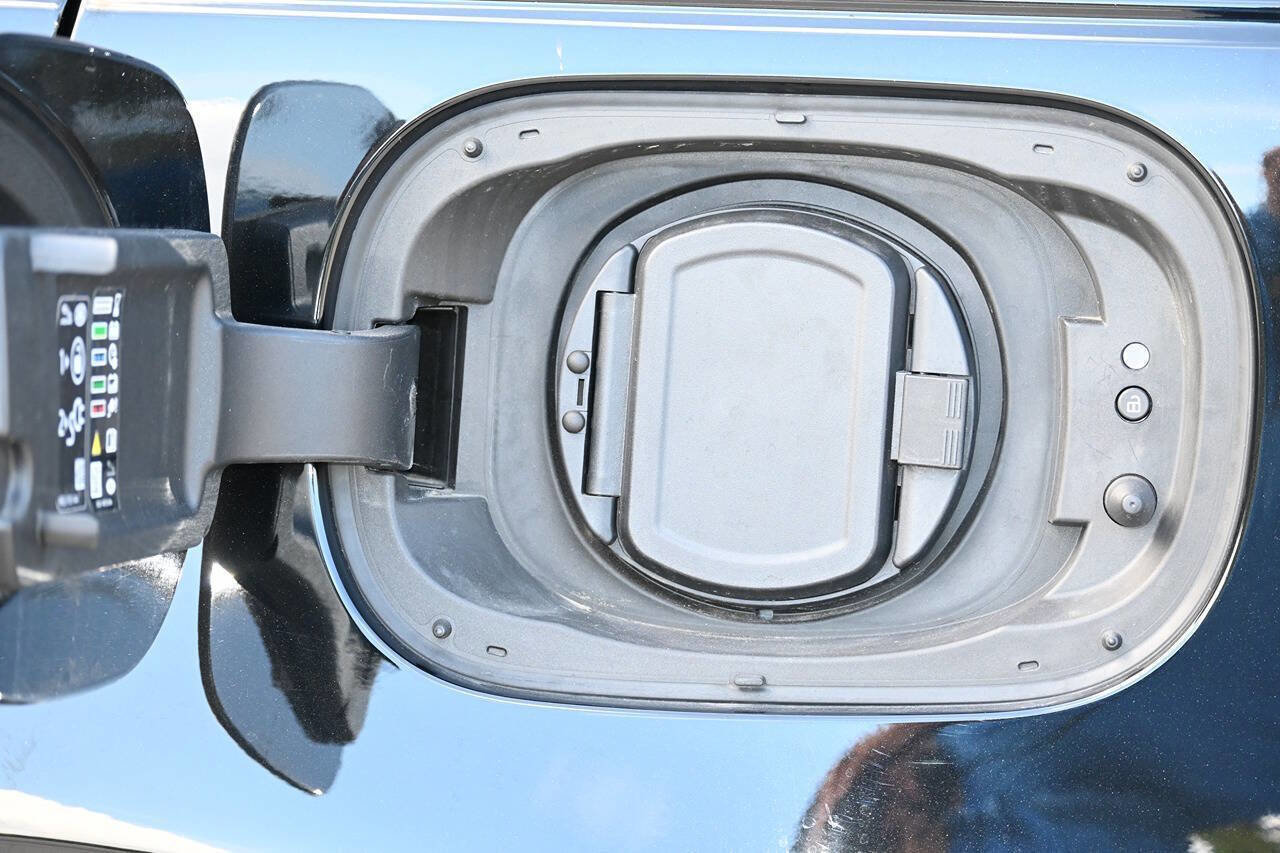 Used 2025 Land Rover Range Rover Sport Dynamic SE image 21