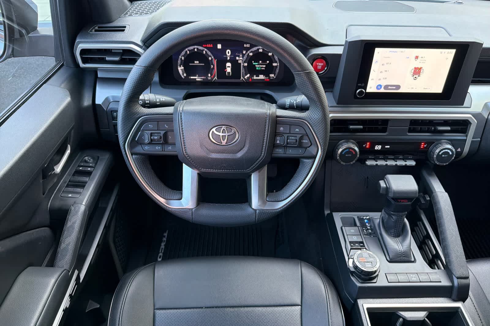 Used 2025 Toyota Tacoma TRD Off-Road AWD/4WD image 15