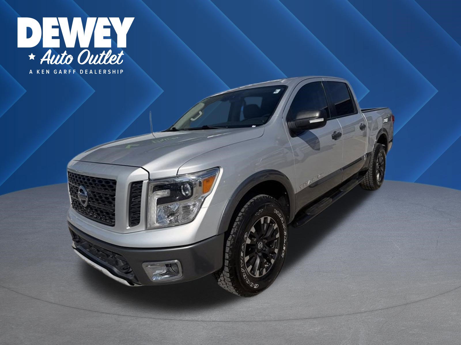 Used 2019 Nissan Titan PRO-4X image 1
