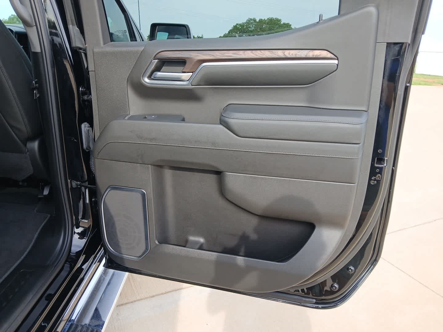 Used 2024 GMC Sierra 1500 SLT w/ SLT Premium Package AWD/4WD image 56